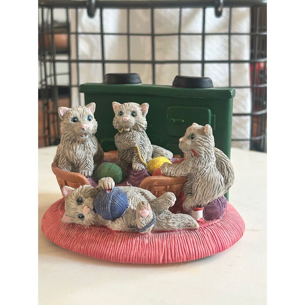 Vintage 1995 V.I. Ltd Resin Kittens Playing with Yarn & Stove Figurine